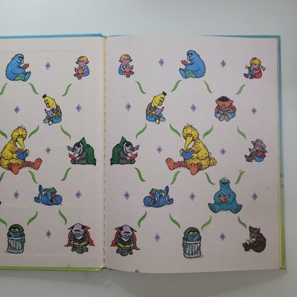 Sesame Street Grover Down on Farm Book Vintage 1980s Muppets Jim Henson Animals - Picture 2 of 9